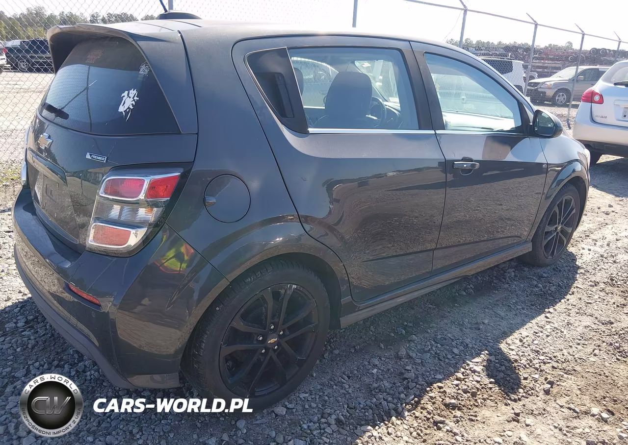 2017 Chevrolet Sonic Premier Manual VIN:1G1JE6SB4H4111316 - 4