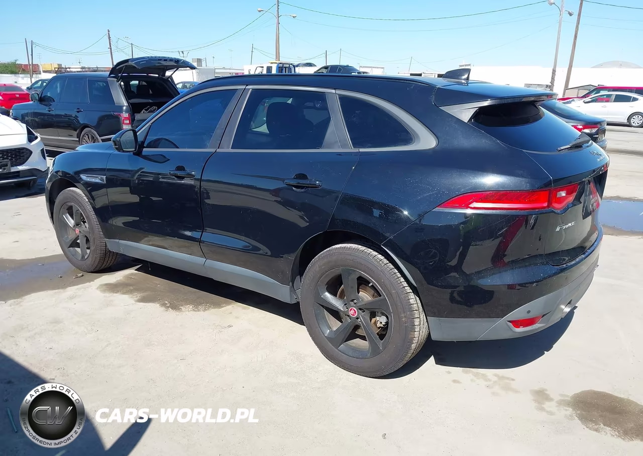 2018 Jaguar F-Pace 25T Premium VIN:SADCJ2FX0JA268377 - 3