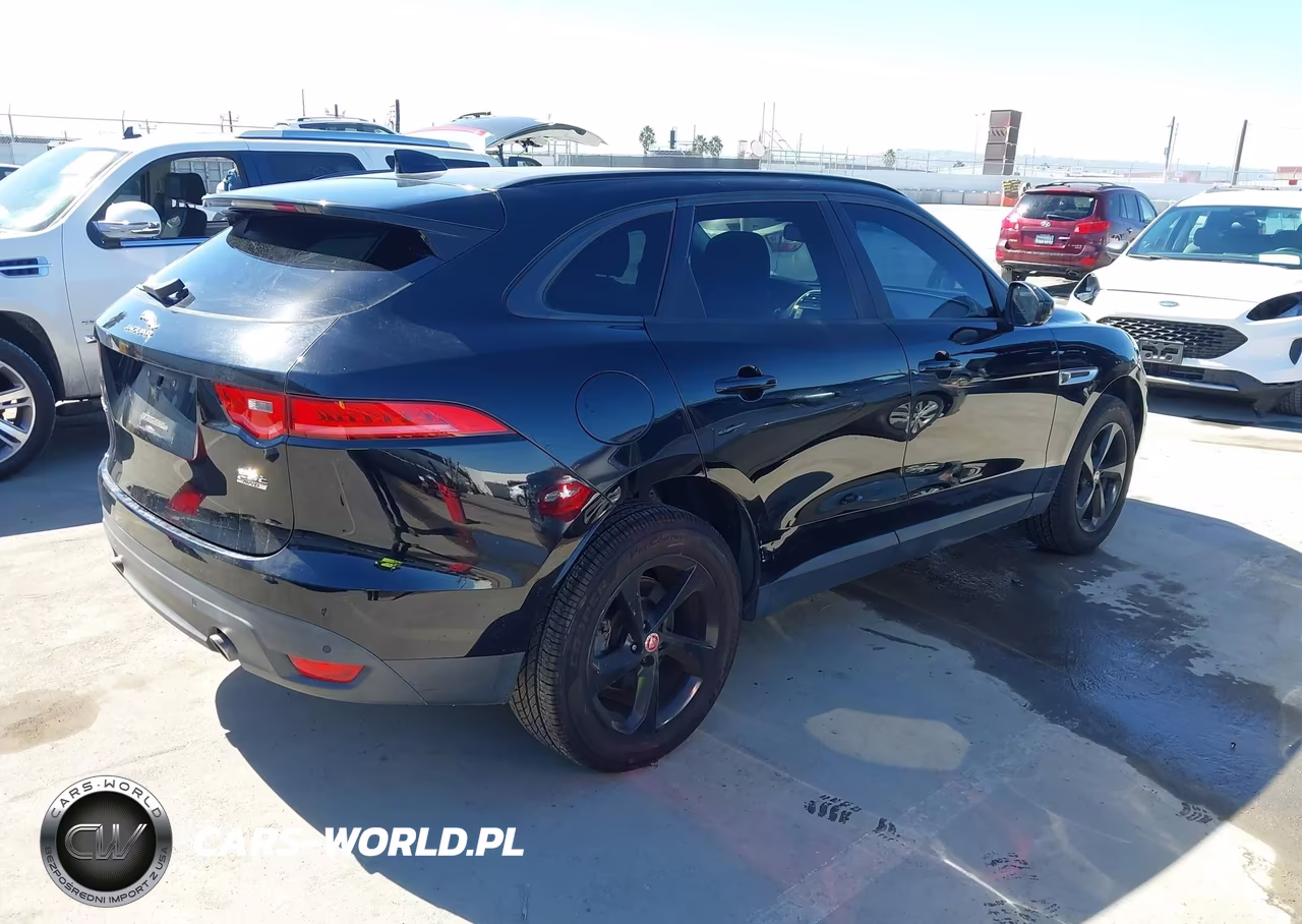 2018 Jaguar F-Pace 25T Premium VIN:SADCJ2FX0JA268377 - 4