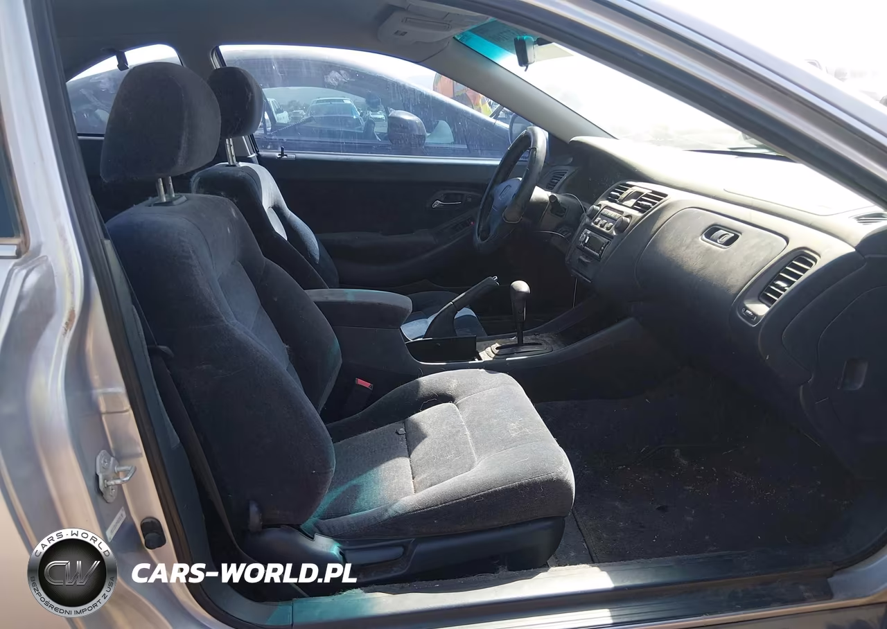 2000 Honda Accord 2.3 Lx VIN:1HGCG3243YA033172 - 5