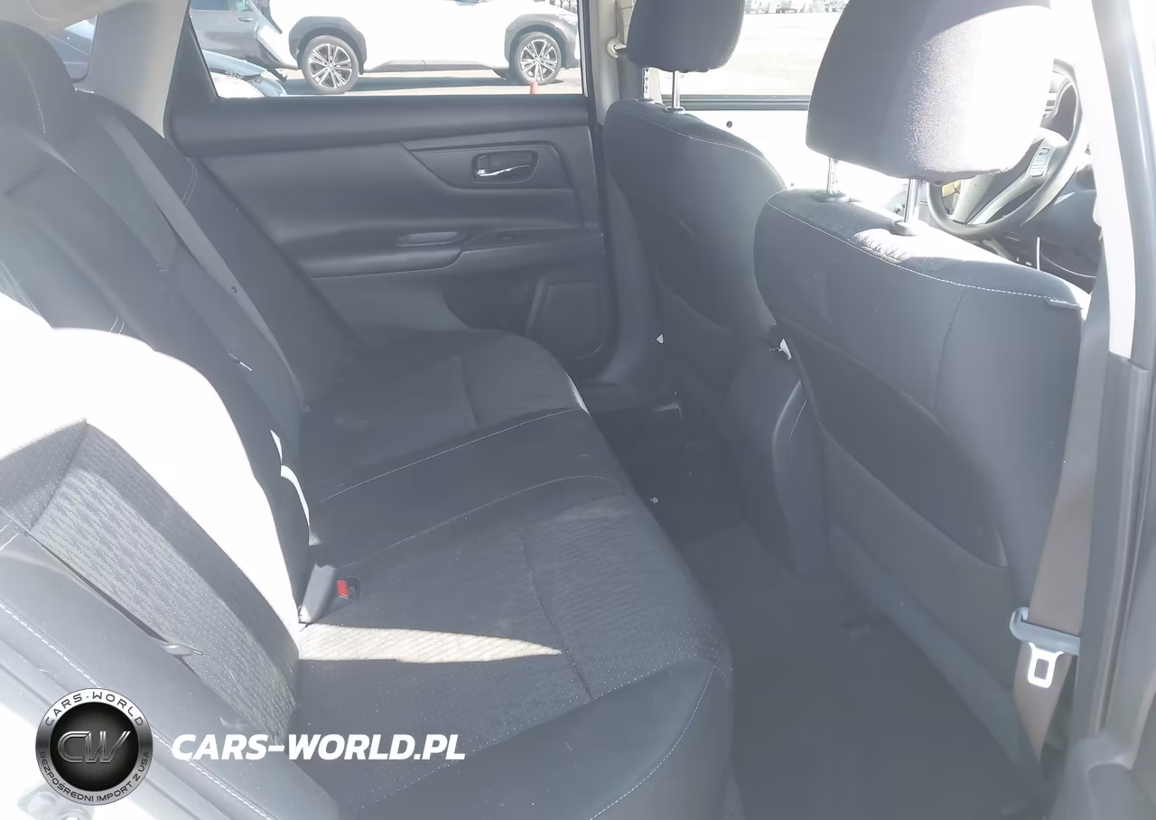 2017 Nissan Altima 2.5 S VIN:1N4AL3APXHN334114 - 8