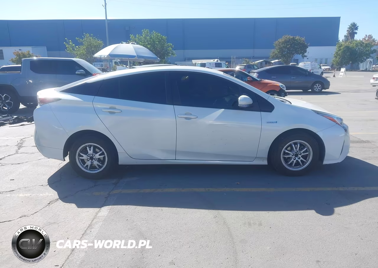 2017 Toyota Prius Two VIN:JTDKBRFU4H3030565 - 13