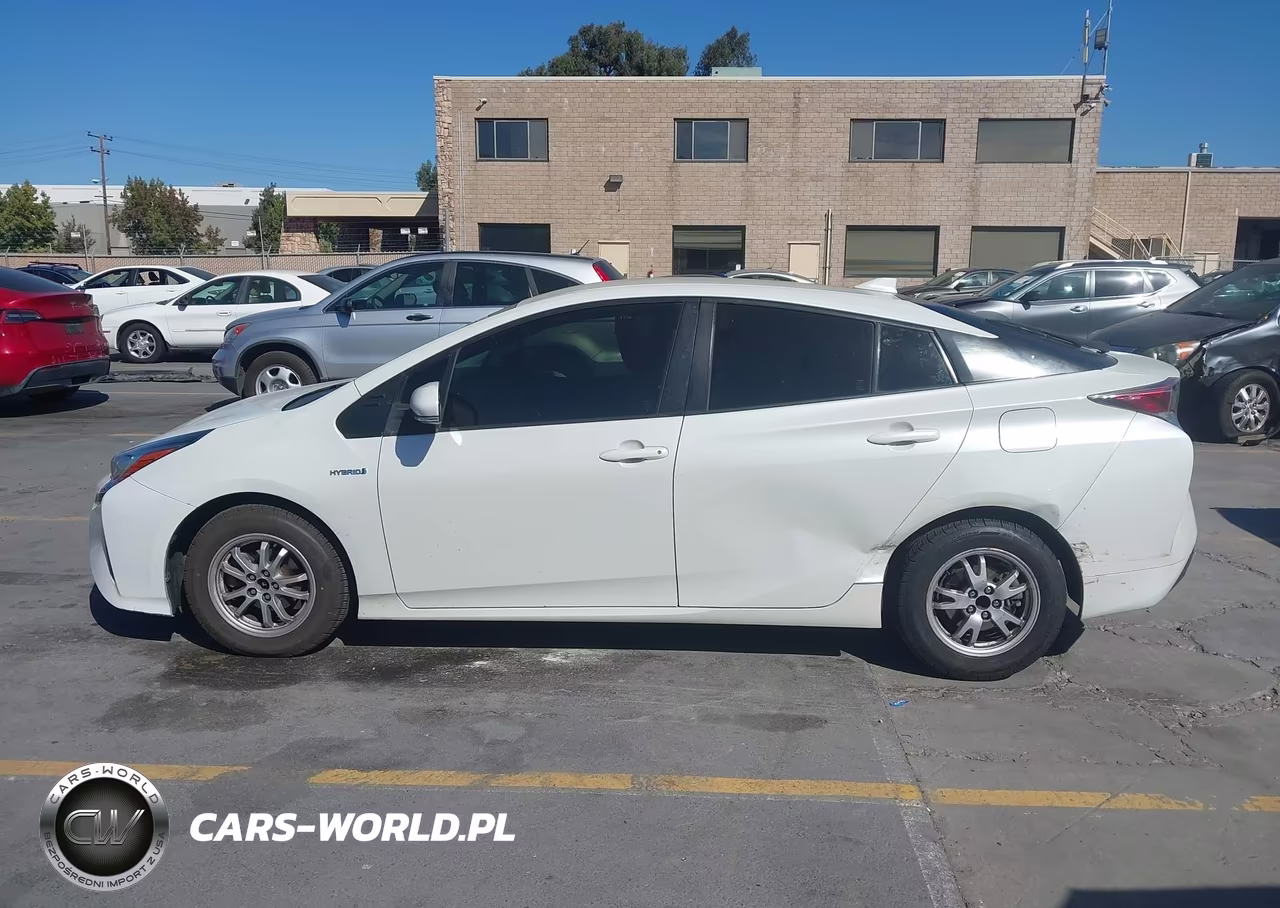 2017 Toyota Prius Two VIN:JTDKBRFU4H3030565 - 14
