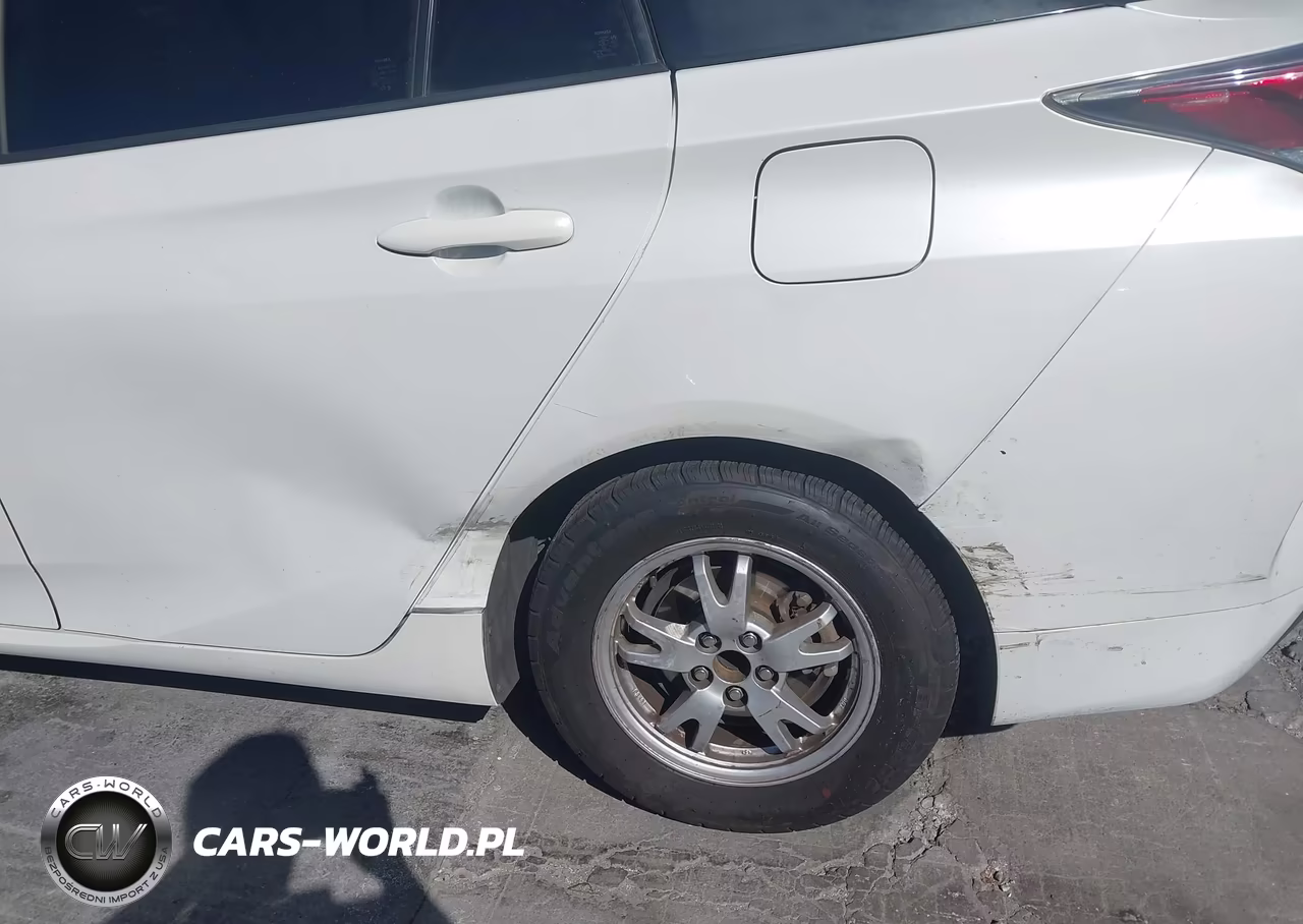 2017 Toyota Prius Two VIN:JTDKBRFU4H3030565 - 6