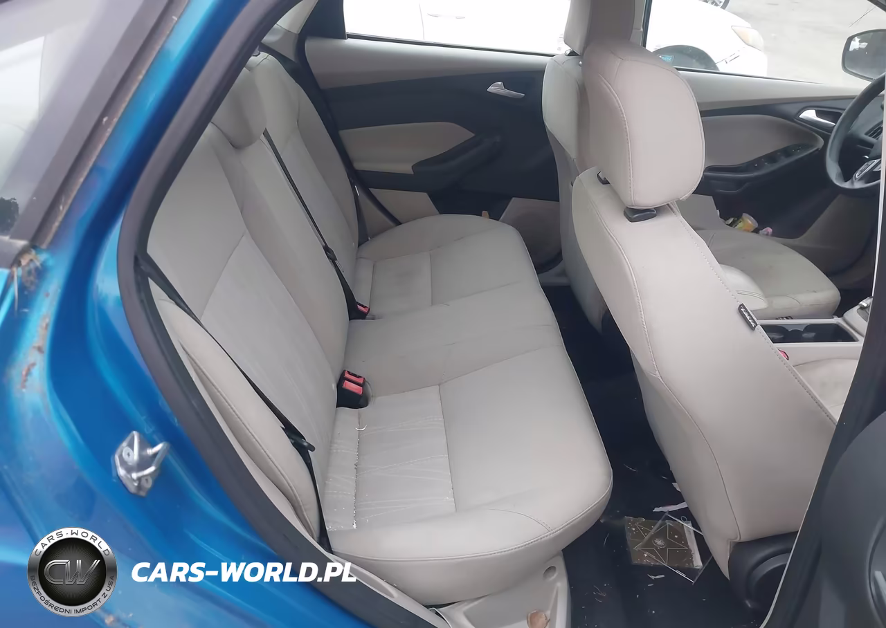 2016 Ford Focus Se VIN:1FADP3F26GL236979 - 8