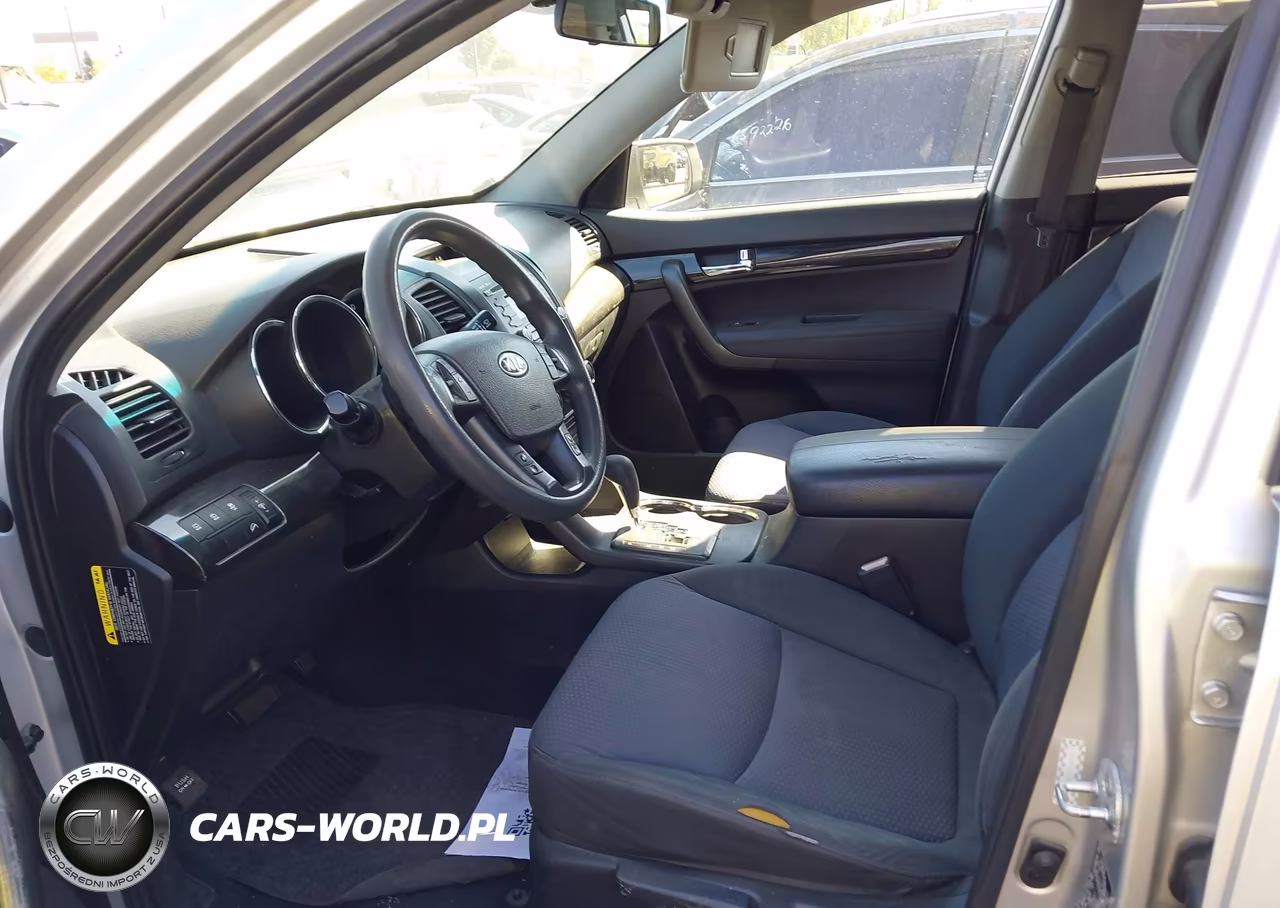 2011 Kia Sorento Lx VIN:5XYKT3A1XBG108034 - 5