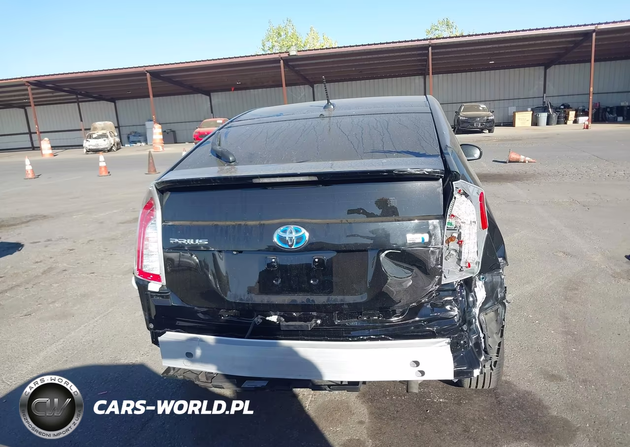 2014 Toyota Prius Three VIN:JTDKN3DU4E1779039 - 17