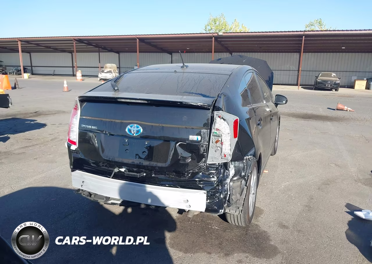 2014 Toyota Prius Three VIN:JTDKN3DU4E1779039 - 6