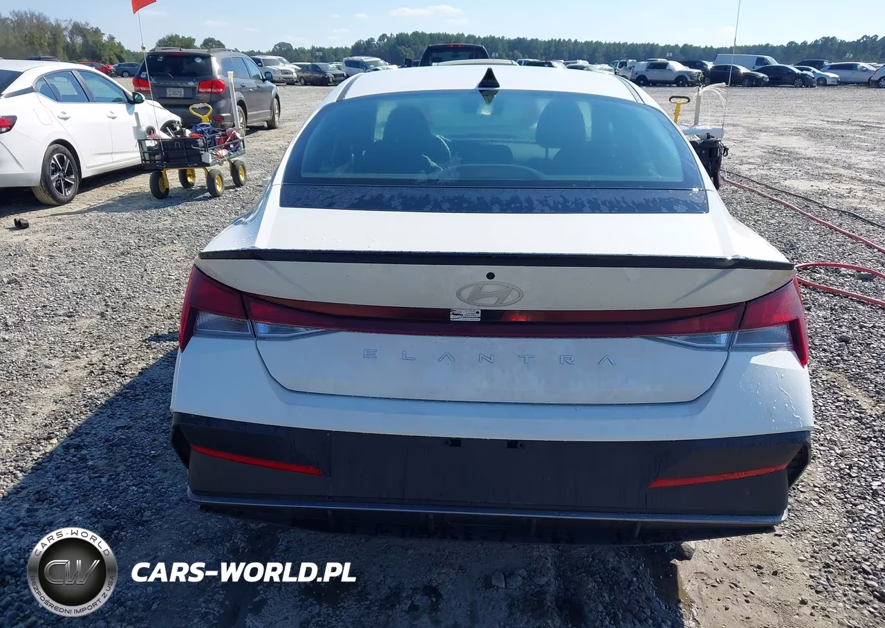 2026 Hyundai Elantra Sel Sport VIN:KMHLM4DG0TU216987 - 16