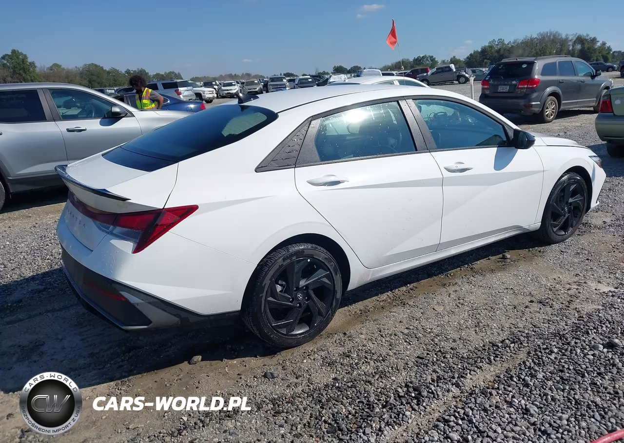 2026 Hyundai Elantra Sel Sport VIN:KMHLM4DG0TU216987 - 4