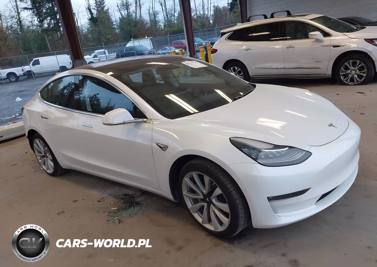 2018 Tesla Model 3 Long Range-Mid Range – zdjęcie 1 z 16