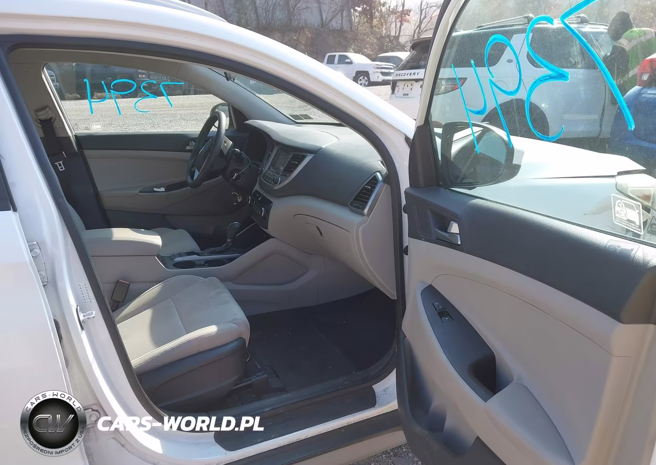 2017 Hyundai Tucson Se VIN:KM8J33A49HU434870 - 5