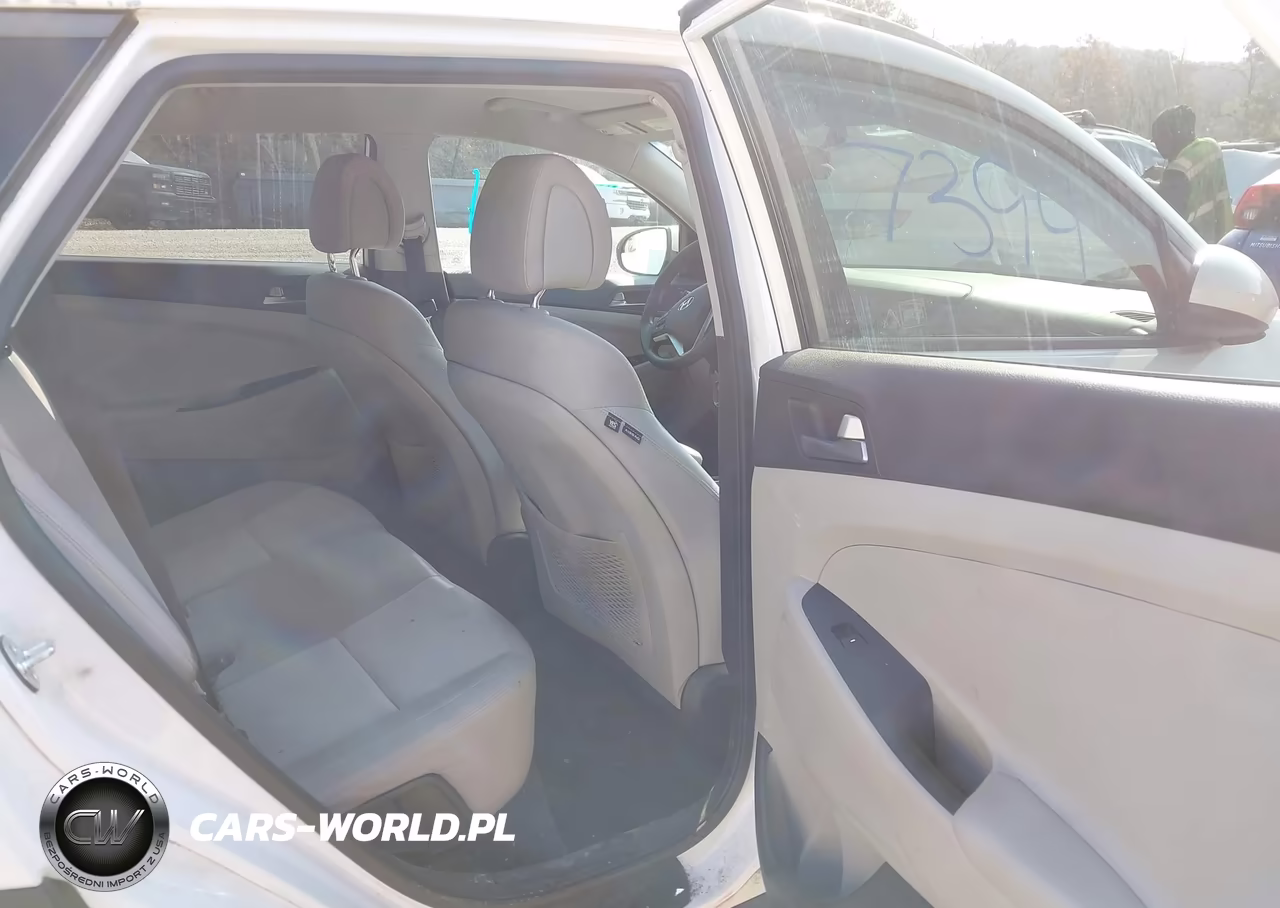 2017 Hyundai Tucson Se VIN:KM8J33A49HU434870 - 8