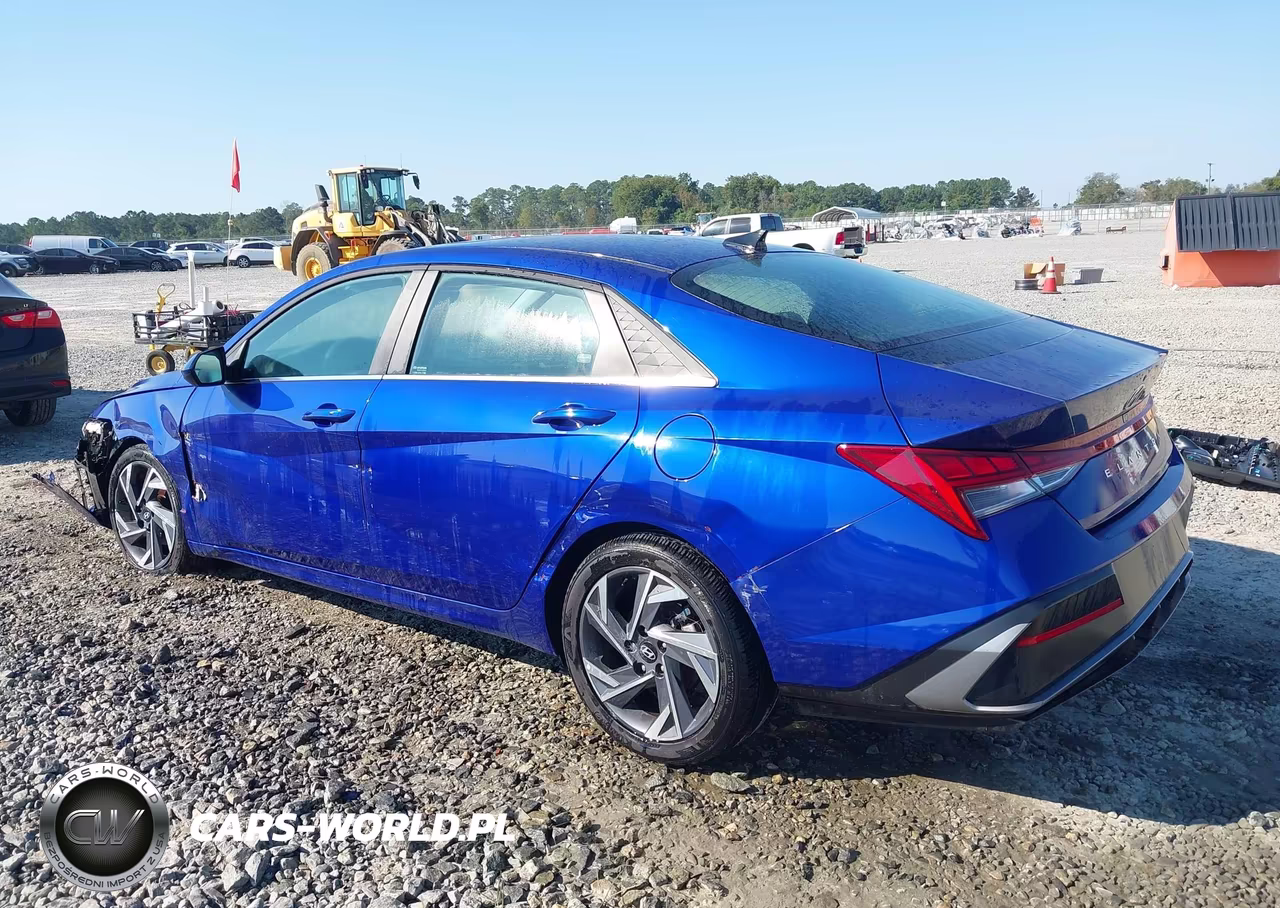 2025 Hyundai Elantra Sel Convenience VIN:KMHLS4DG2SU870507 - 3