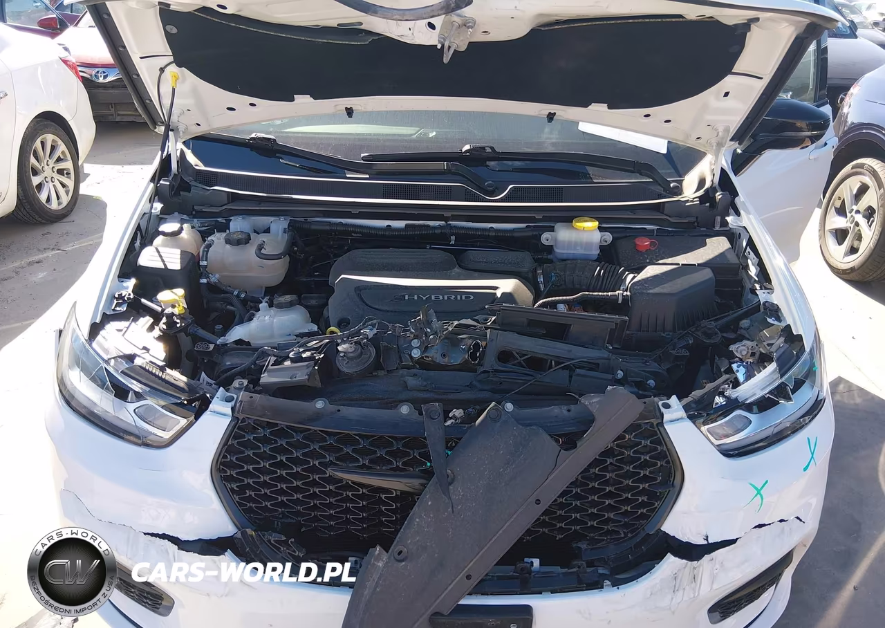 2024 Chrysler Pacifica Hybrid S Appearance Pkg VIN:2C4RC1S71RR109276 - 10