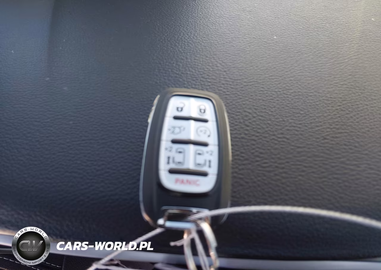 2024 Chrysler Pacifica Hybrid S Appearance Pkg VIN:2C4RC1S71RR109276 - 11