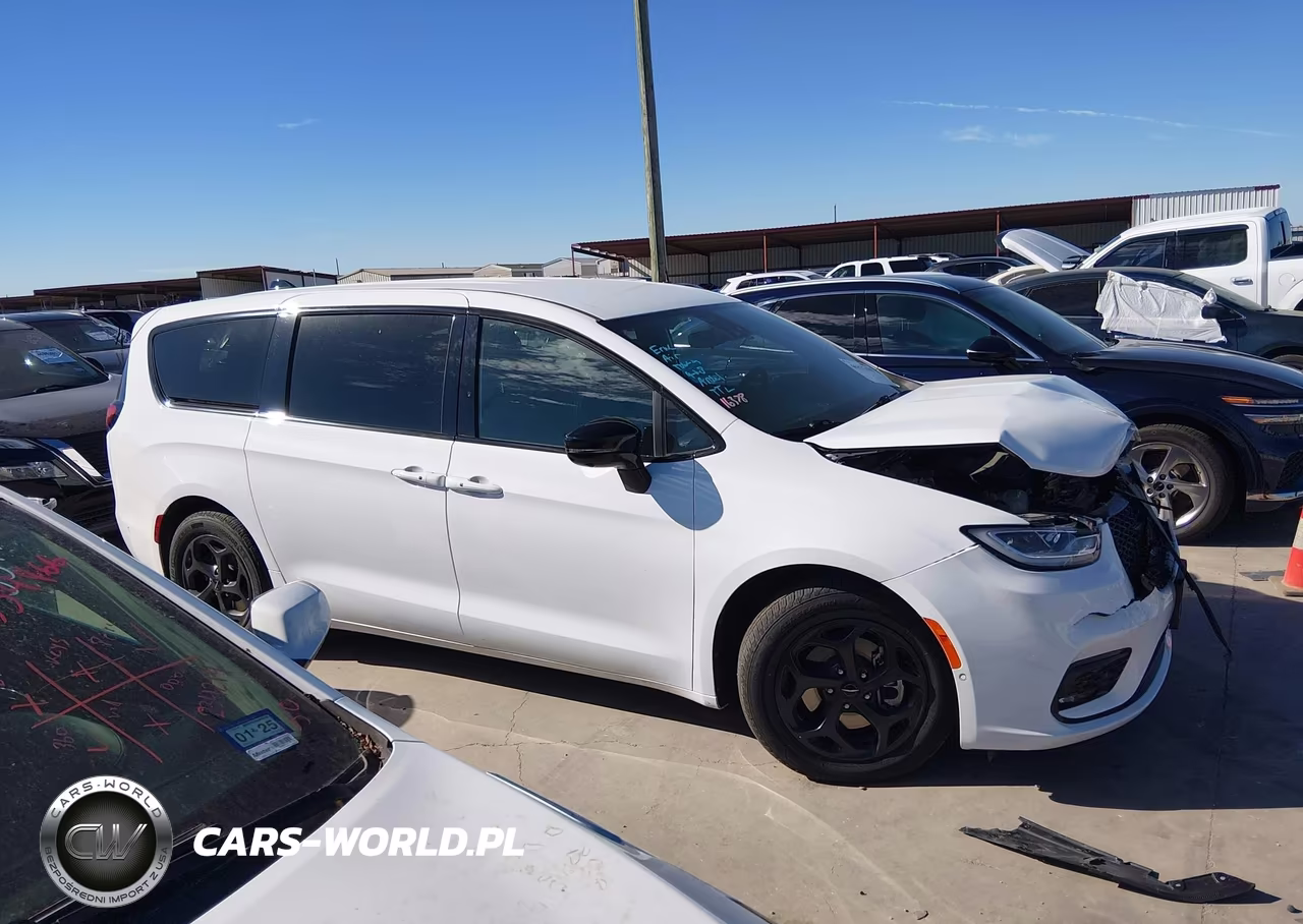 2024 Chrysler Pacifica Hybrid S Appearance Pkg VIN:2C4RC1S71RR109276 - 14