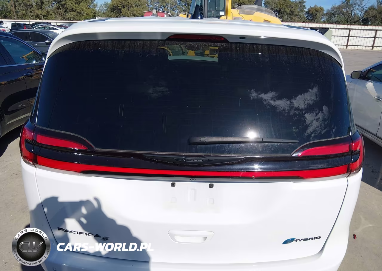 2024 Chrysler Pacifica Hybrid S Appearance Pkg VIN:2C4RC1S71RR109276 - 17
