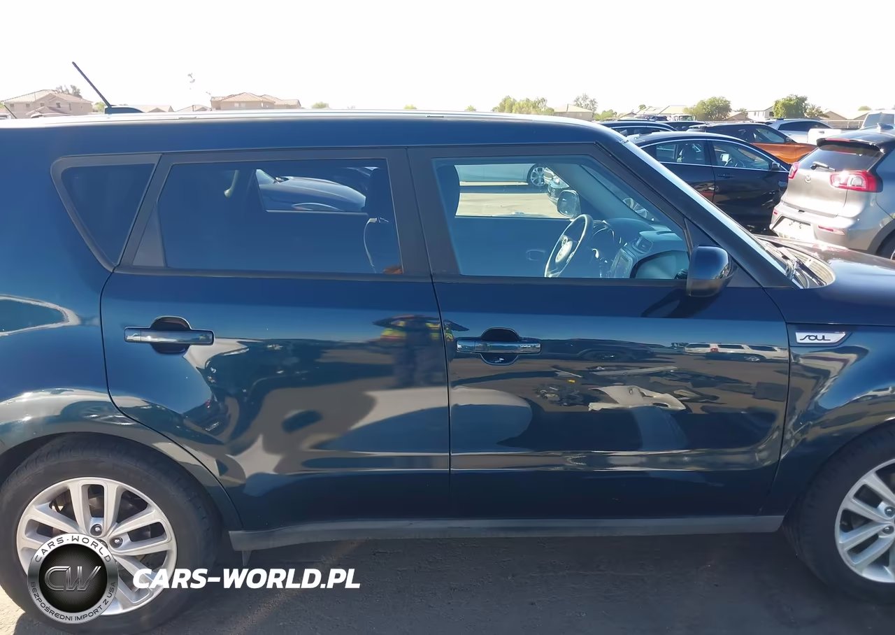 2017 Kia Soul + VIN:KNDJP3A55H7442254 - 13