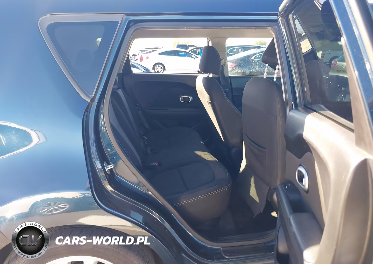 2017 Kia Soul + VIN:KNDJP3A55H7442254 - 8