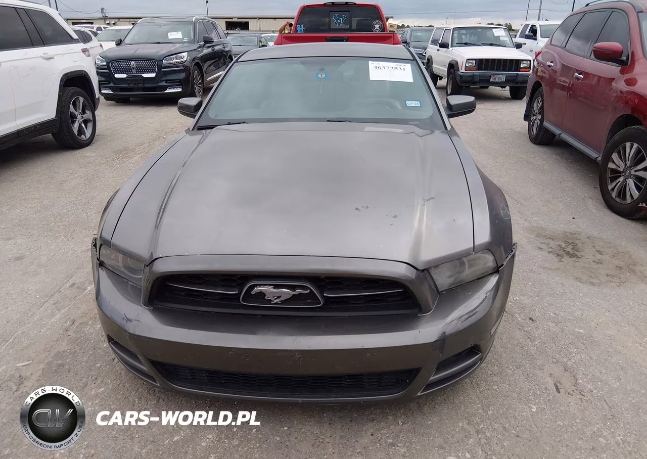 2014 Ford Mustang V6 Premium VIN:1ZVBP8AM7E5231358 - 12