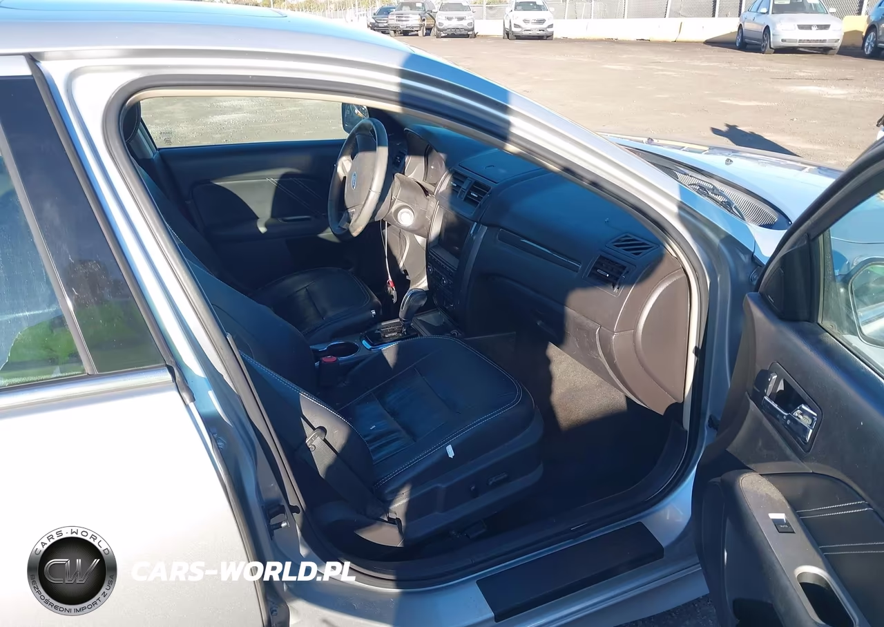 2011 Ford Fusion Sport VIN:3FAHP0KC9BR256796 - 5