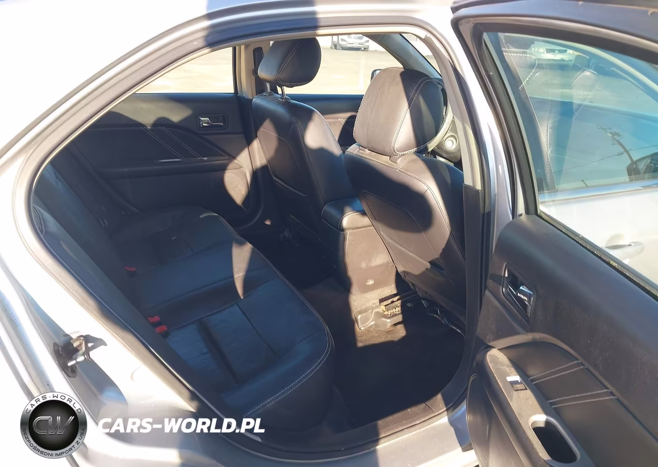 2011 Ford Fusion Sport VIN:3FAHP0KC9BR256796 - 8