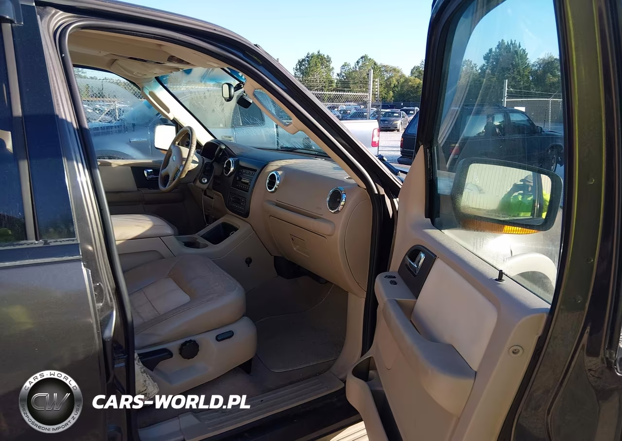 2005 Ford Expedition Eddie Bauer-King Ranch VIN:1FMPU17515LA41149 - 5