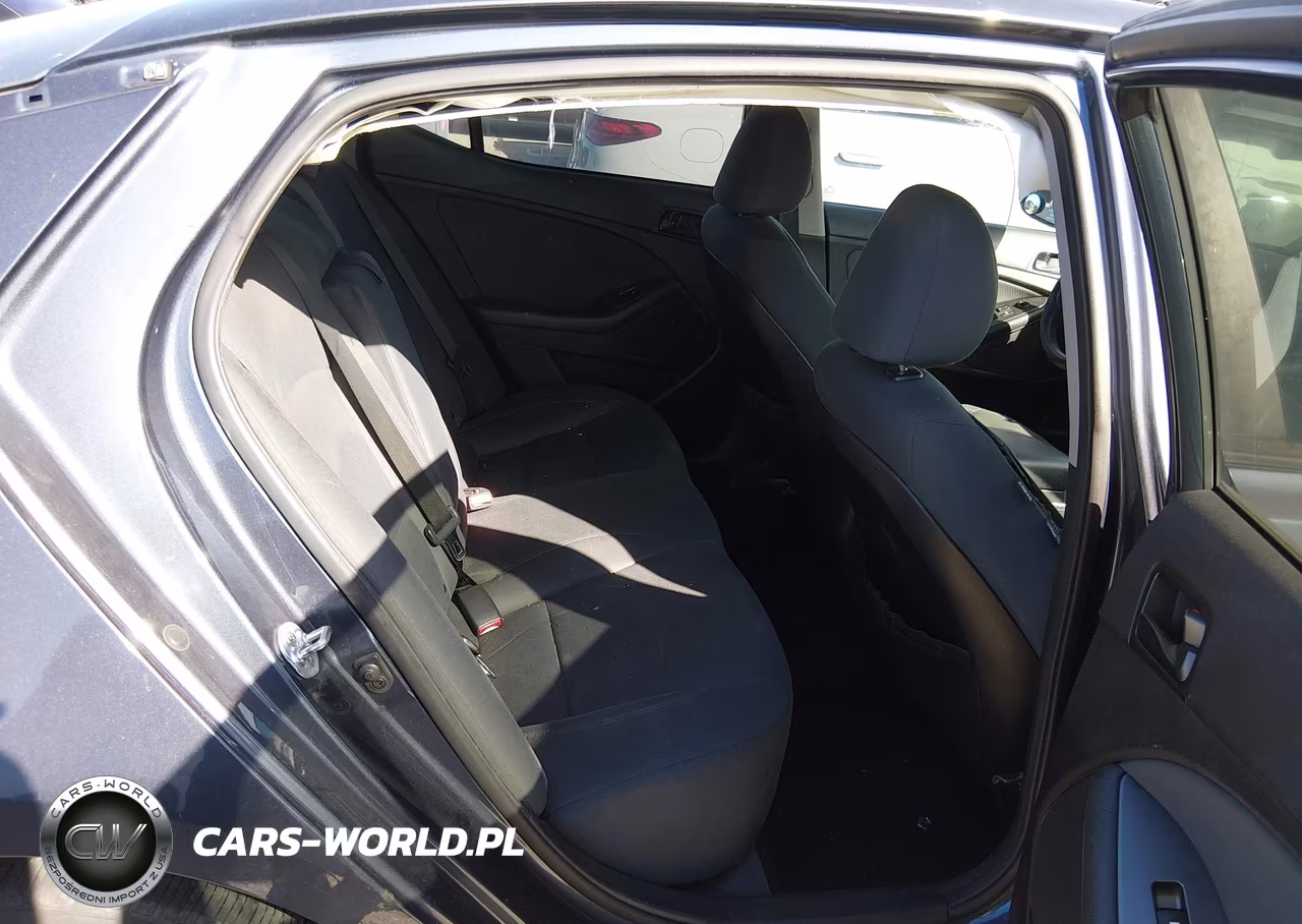 2015 Kia Optima Lx VIN:5XXGM4A72FG490759 - 8