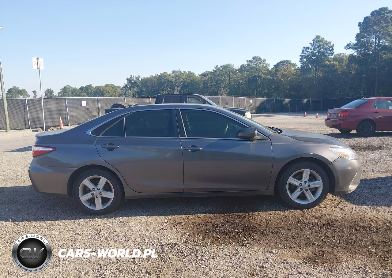 2015 Toyota Camry Se VIN:4T1BF1FK0FU011499 - 13
