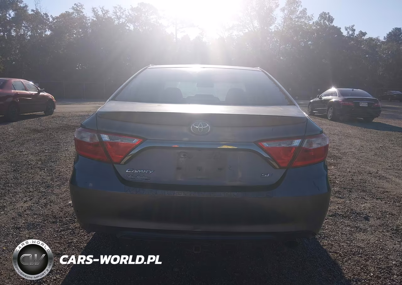 2015 Toyota Camry Se VIN:4T1BF1FK0FU011499 - 16