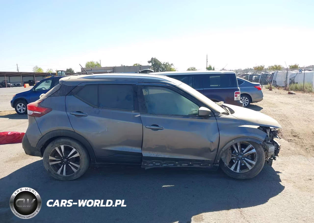 2019 Nissan Kicks Sv VIN:3N1CP5CU7KL541074 - 13