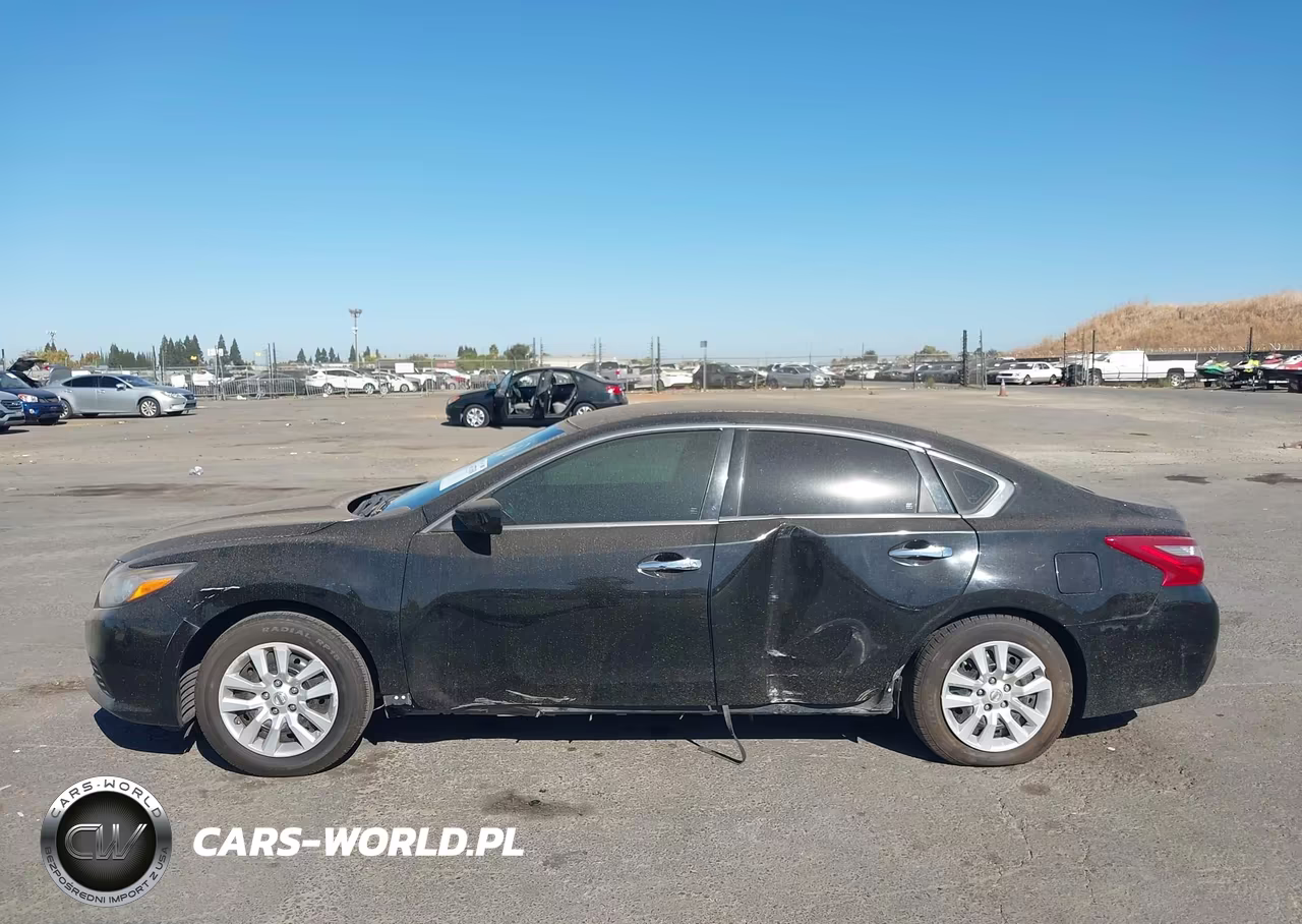 2018 Nissan Altima 2.5 S VIN:1N4AL3AP2JC198983 - 14