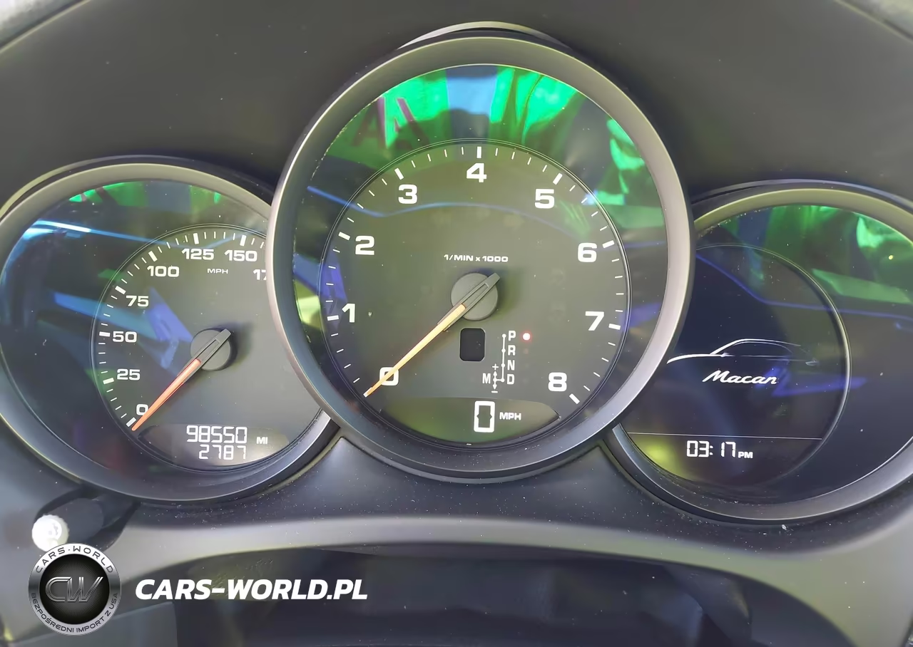 2018 Porsche Macan Sport Edition VIN:WP1AA2A58JLB00112 - 7