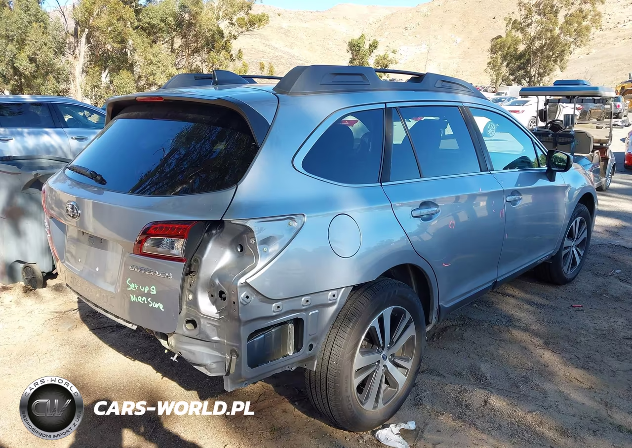 2018 Subaru Outback 2.5I Limited VIN:4S4BSANC0J3384482 - 4