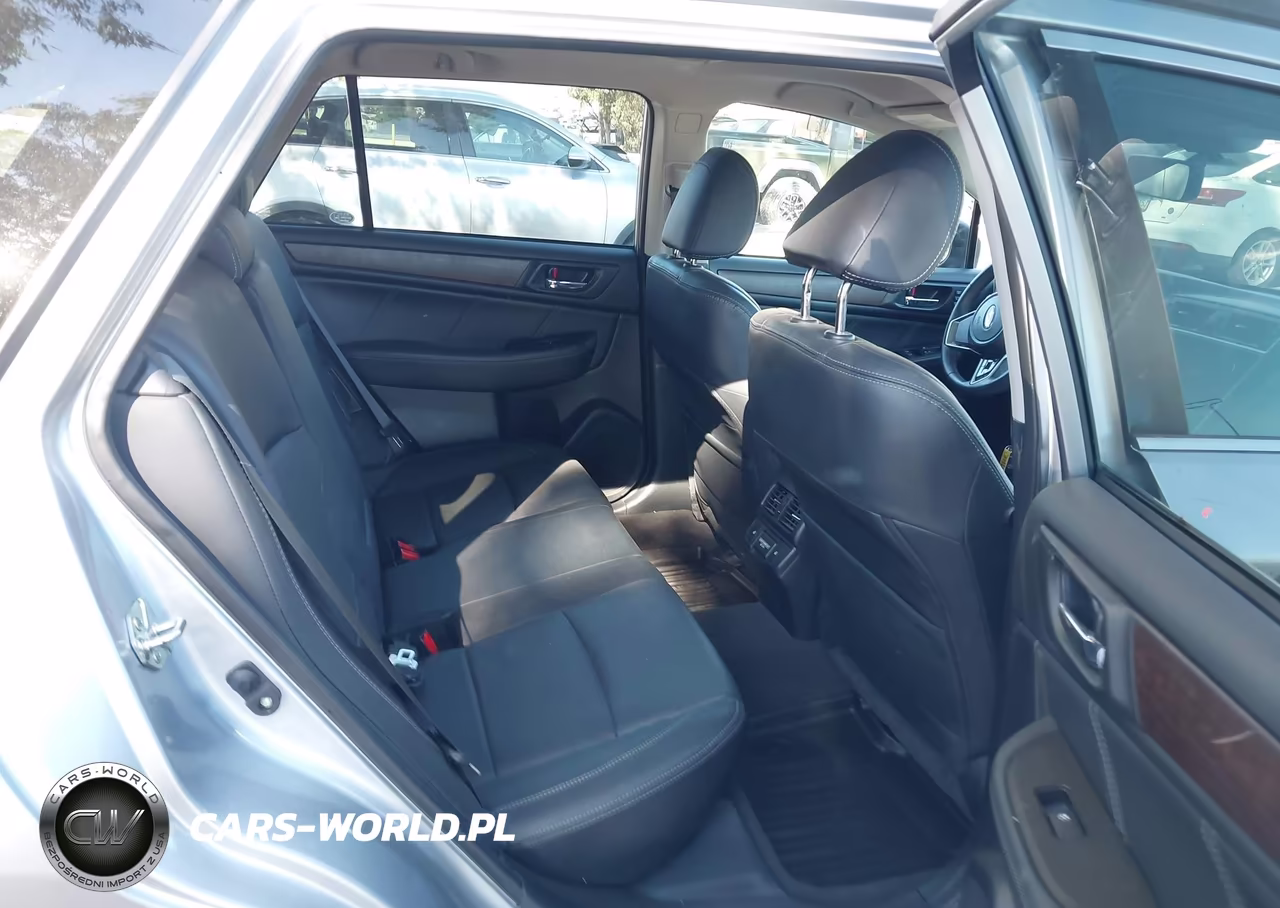 2018 Subaru Outback 2.5I Limited VIN:4S4BSANC0J3384482 - 8