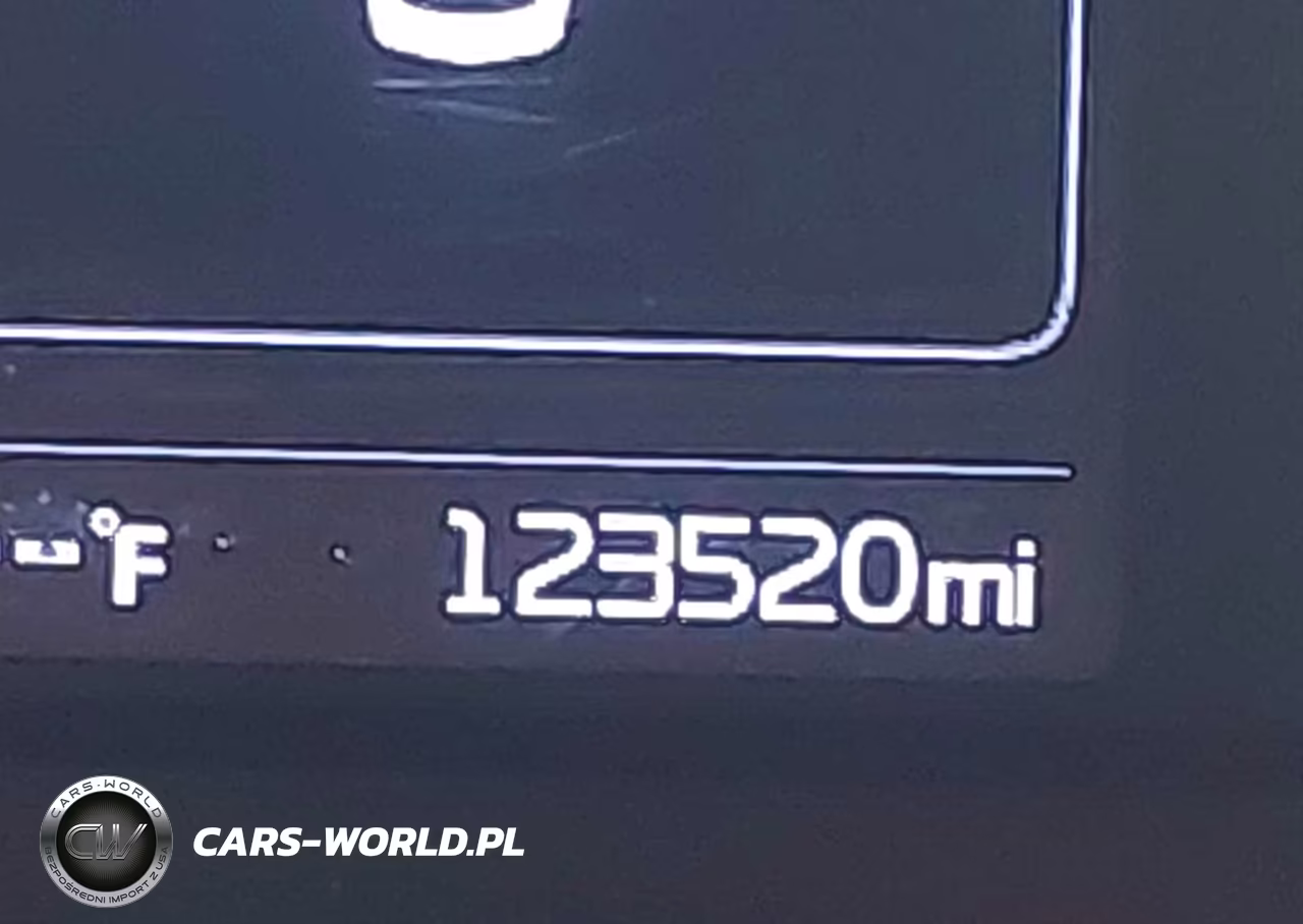 2018 Kia Forte Lx VIN:3KPFL4A76JE239243 - 15