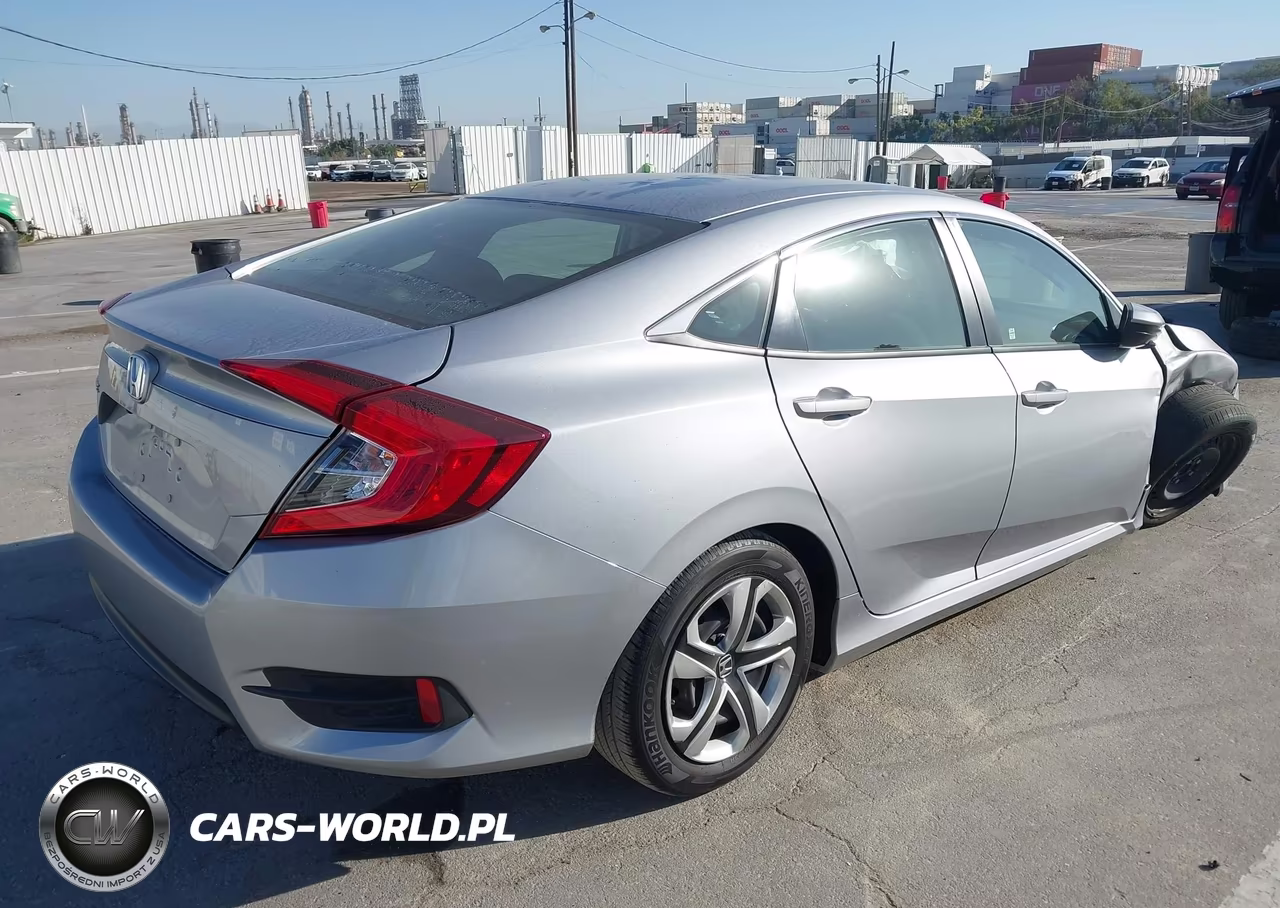 2017 Honda Civic Lx VIN:2HGFC2F5XHH544806 - 4