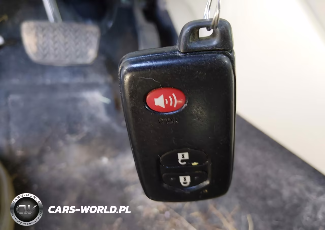 2015 Toyota Prius Three VIN:JTDKN3DU4F1963625 - 11