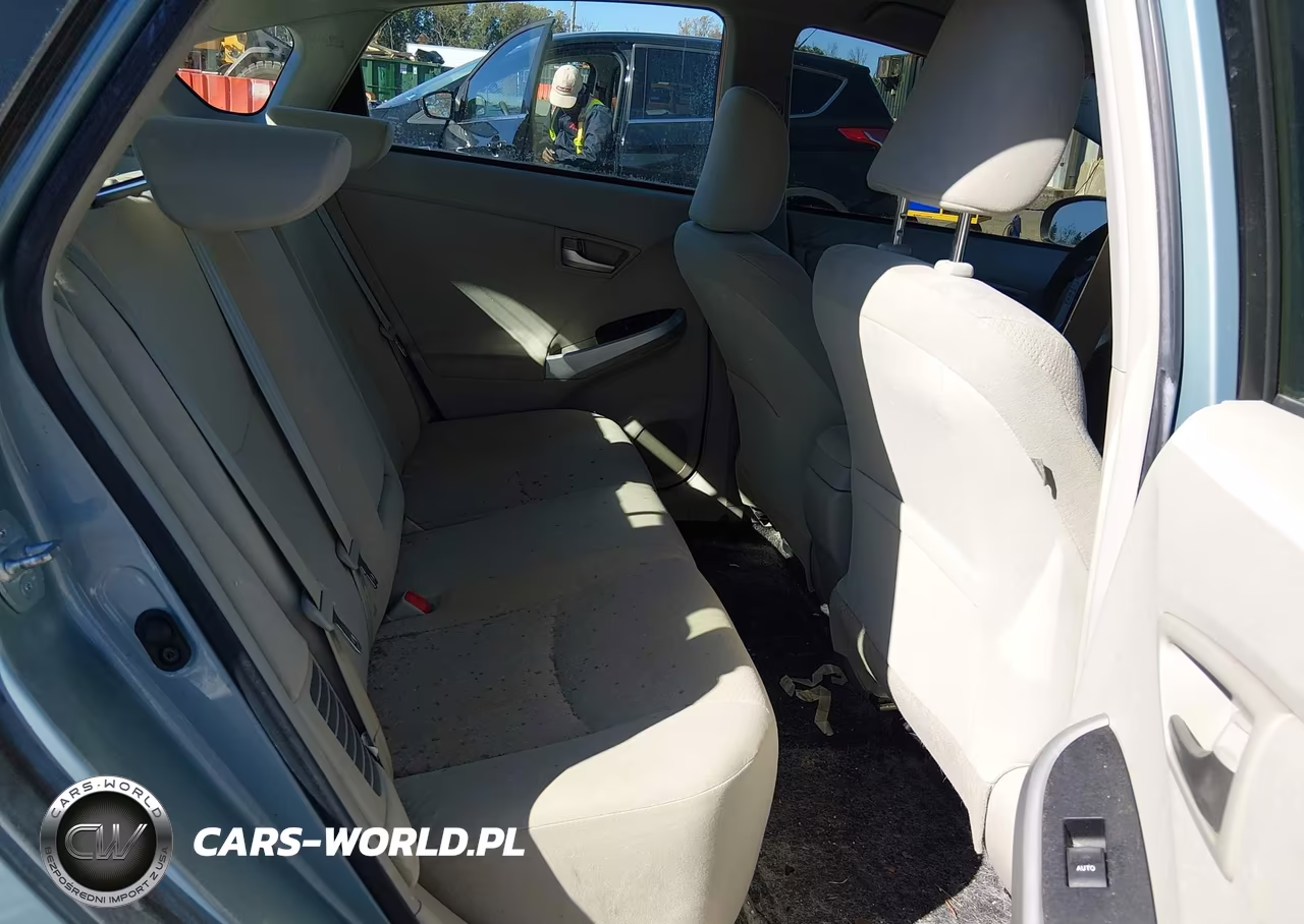 2015 Toyota Prius Three VIN:JTDKN3DU4F1963625 - 8