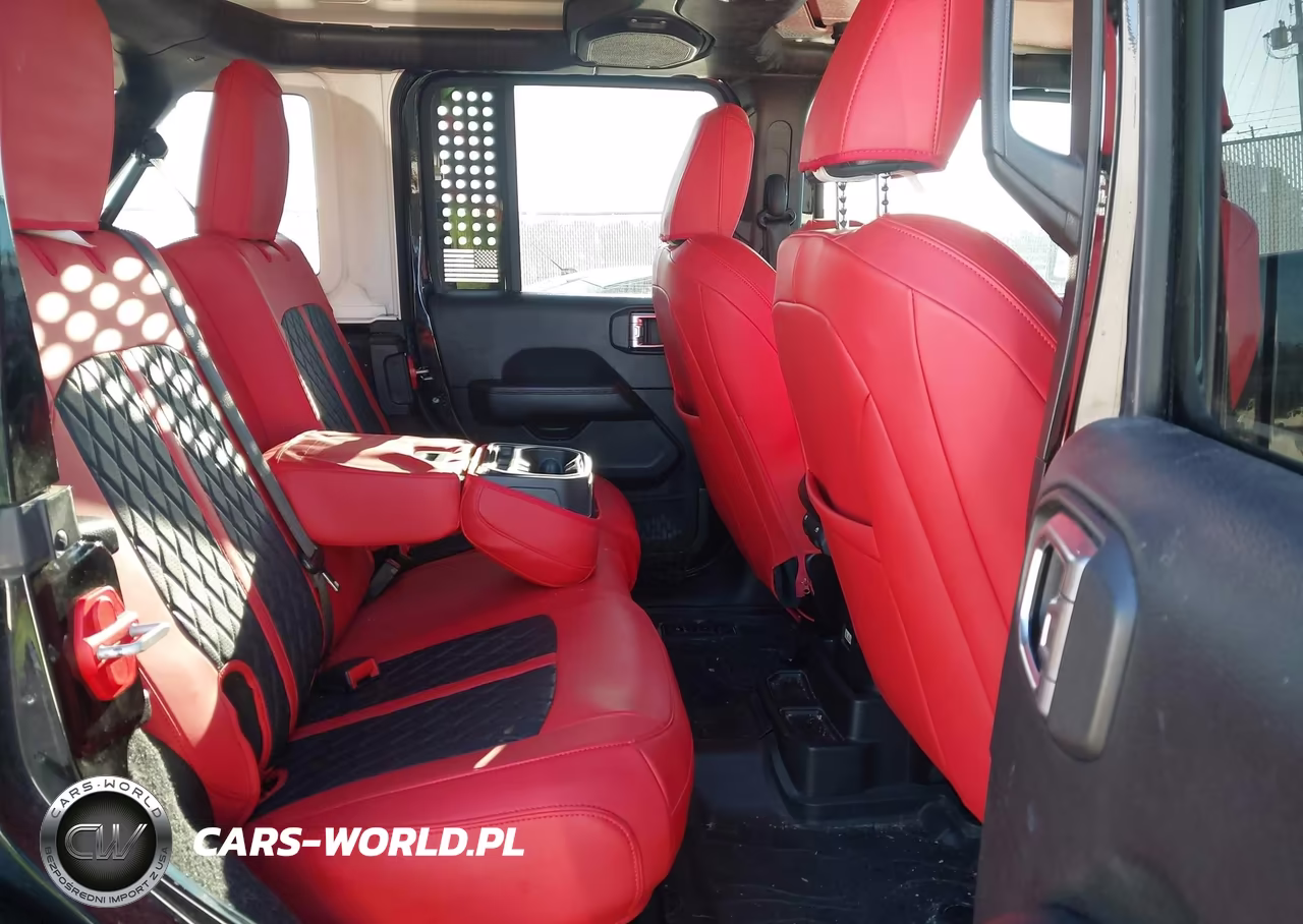 2018 Jeep Wrangler Unlimited Rubicon 4X4 VIN:1C4HJXFG2JW259553 - 8