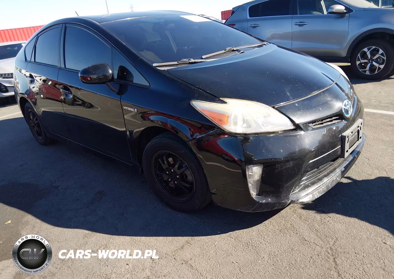 2014 Toyota Prius Three
