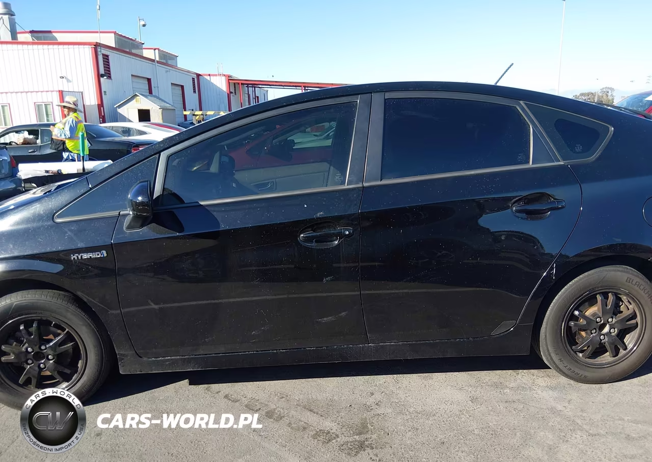 2014 Toyota Prius Three VIN:JTDKN3DU1E0374472 - 14