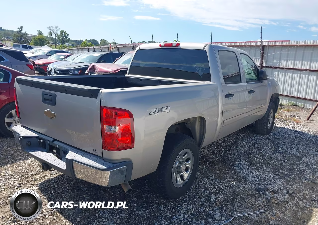2008 Chevrolet Silverado 1500 Ls VIN:2GCEK13C281131412 - 4