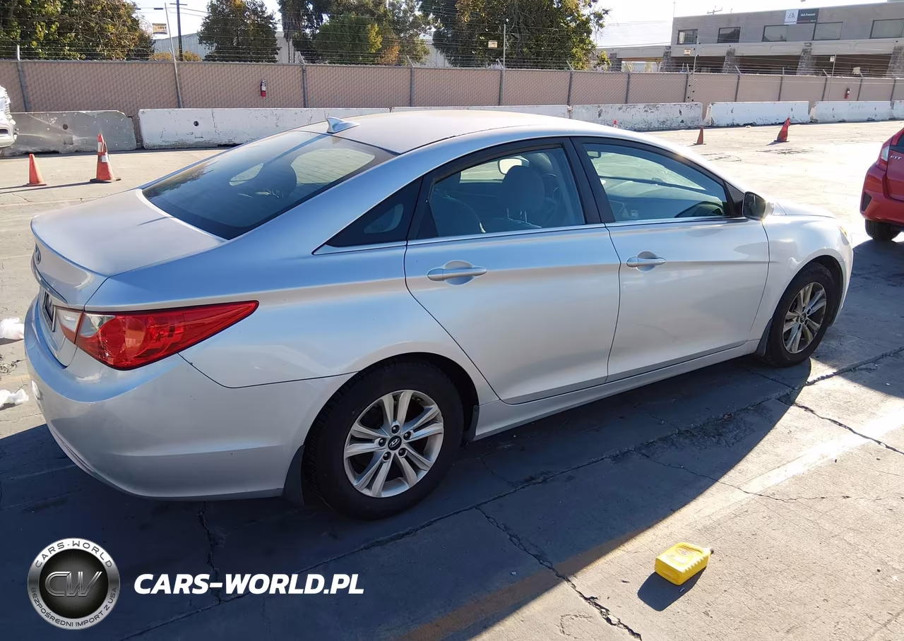 2013 Hyundai Sonata Gls VIN:5NPEB4AC9DH596248 - 4
