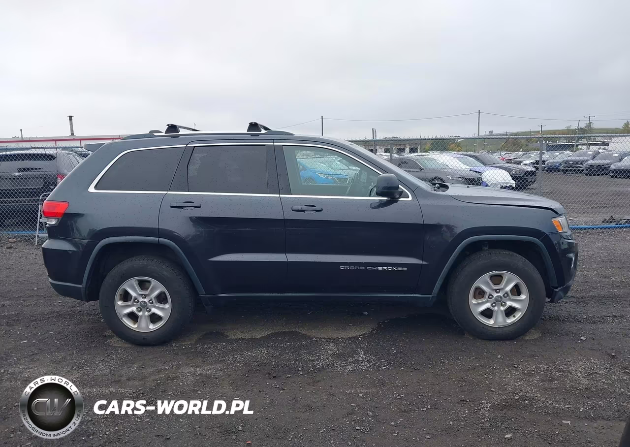 2016 Jeep Grand Cherokee Laredo VIN:1C4RJFAG4GC367219 - 13