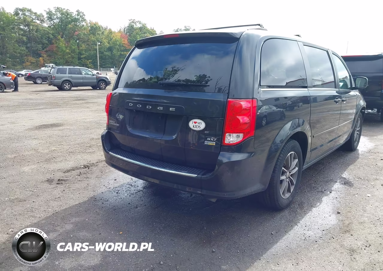 2017 Dodge Grand Caravan Sxt VIN:2C4RDGCG3HR863227 - 4