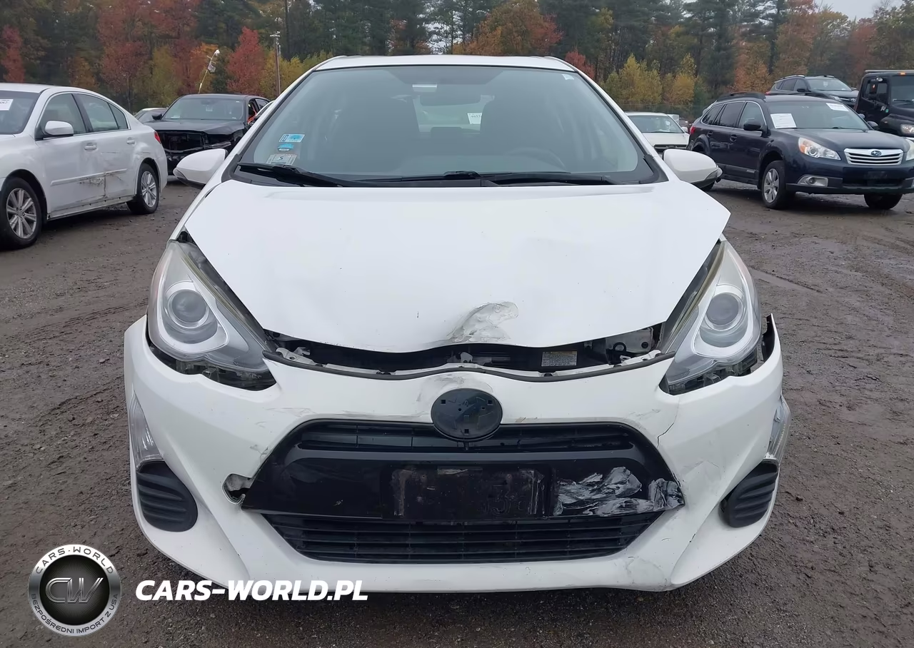 2016 Toyota Prius C Two VIN:JTDKDTB3XG1118955 - 12