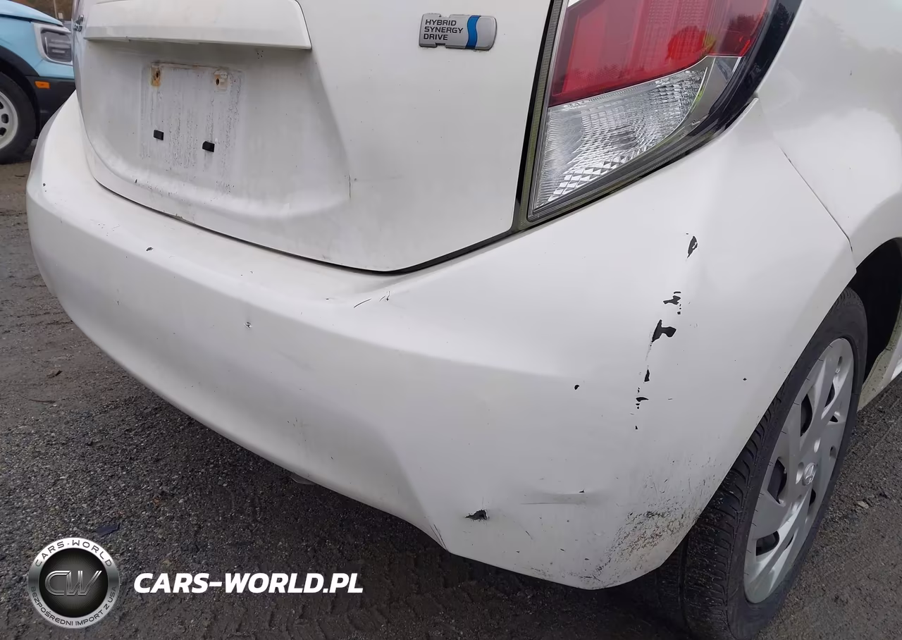 2016 Toyota Prius C Two VIN:JTDKDTB3XG1118955 - 18