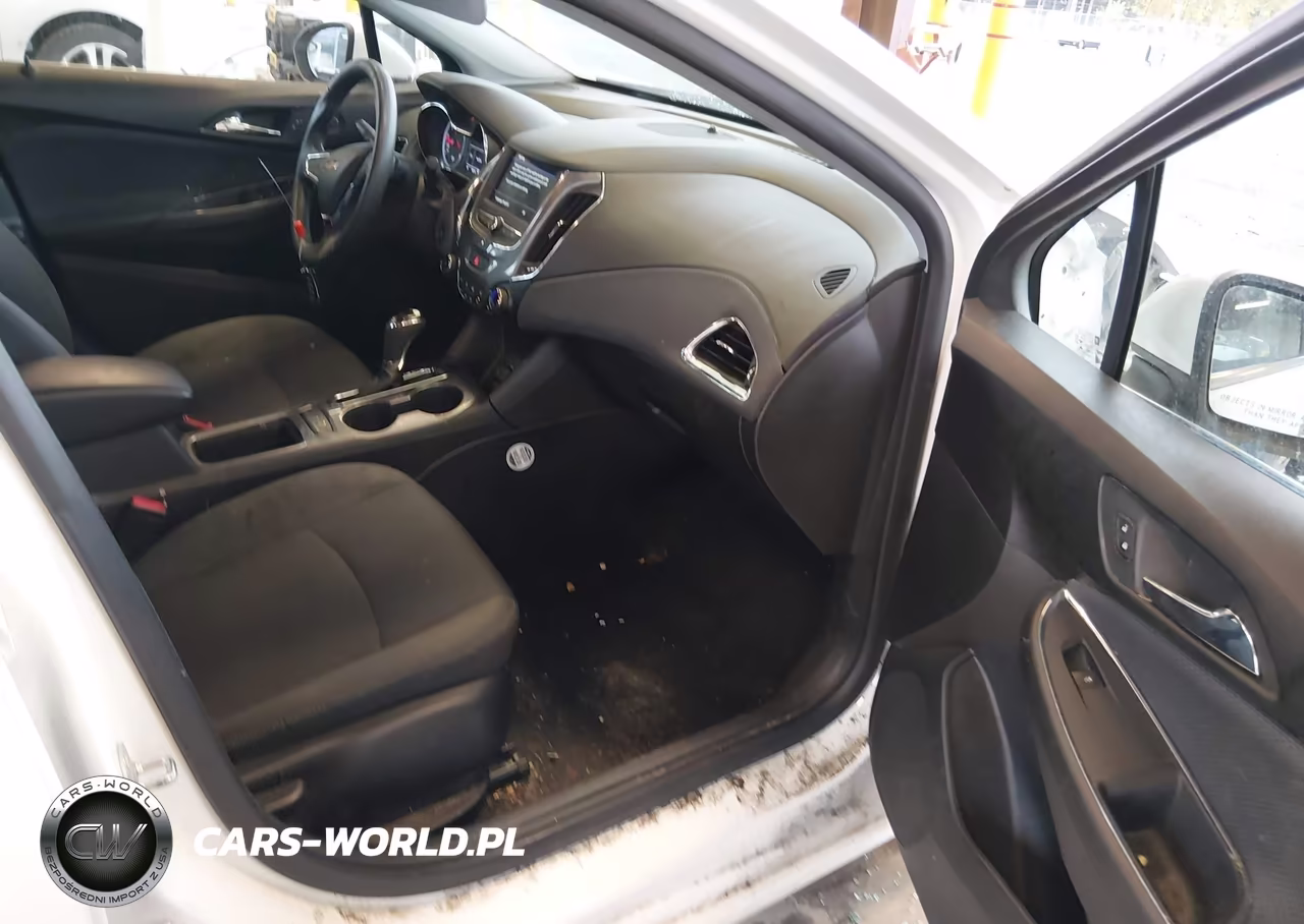 2019 Chevrolet Cruze Lt VIN:3G1BE6SM4KS560136 - 5